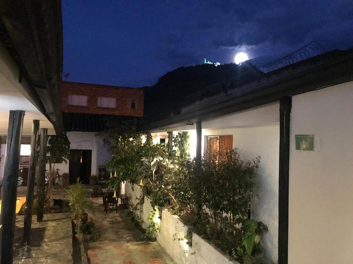 El Yarumo Hostel Богота Экстерьер фото