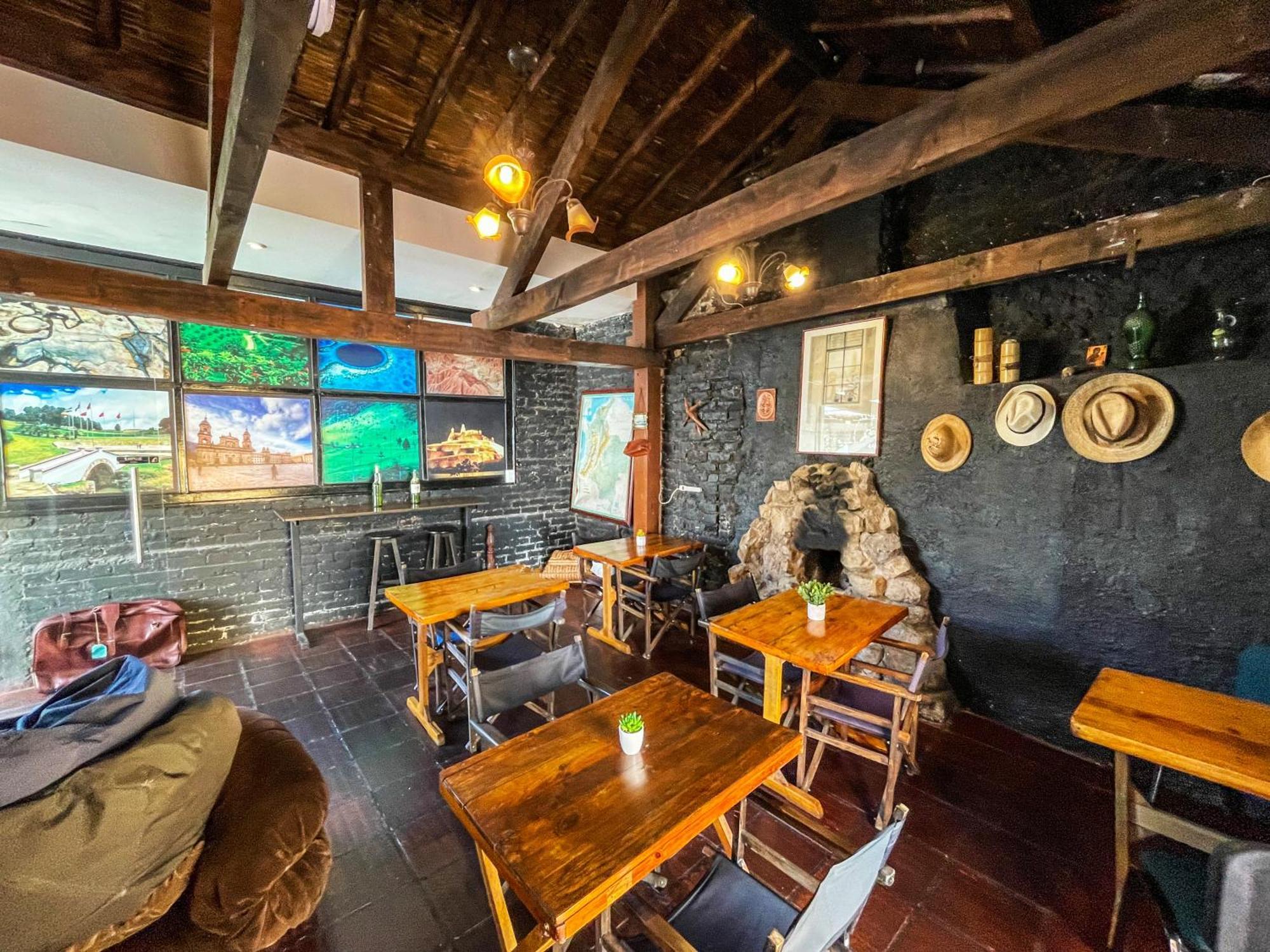 El Yarumo Hostel Богота Экстерьер фото