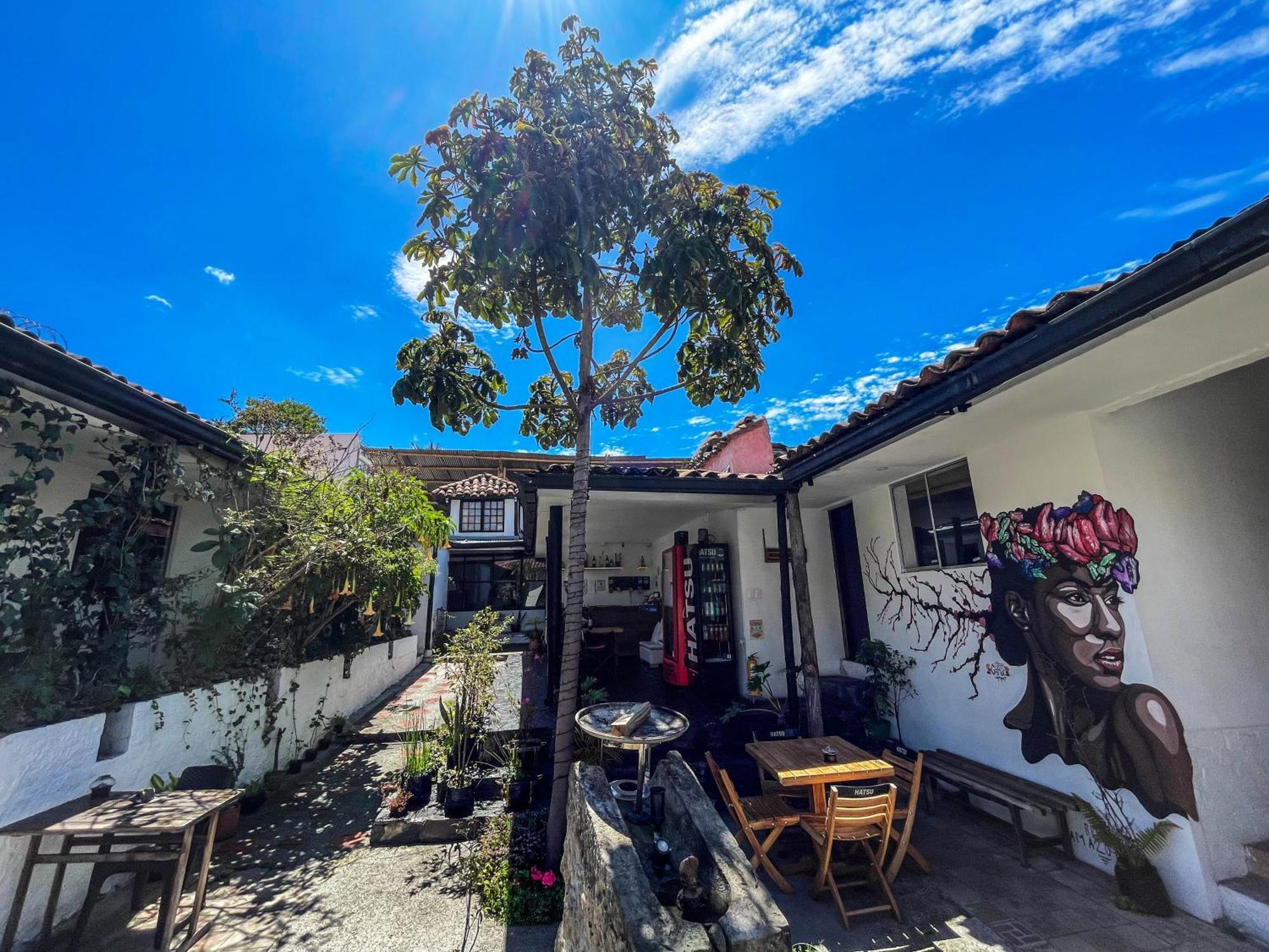 El Yarumo Hostel Богота Экстерьер фото